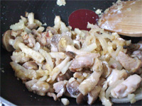 【レシピ】チキンとキノコのクリーム煮_f0232060_1136810.jpg