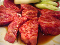 浅草「炭火焼肉 本とさや」へ行く。_f0232060_11483160.jpg