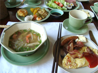 ベトナムへ行く。⑧ ~鯉と私の朝食~ _f0232060_165991.jpg