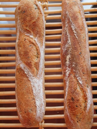 フランスパン100本修業・30~33本目_e0167593_0194912.jpg