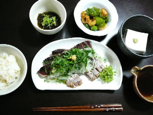 間引き菜のゆくえ ゆきぽんのごはんとおやつ 間引き菜のゆくえ ゆきぽんのごはんとおやつ