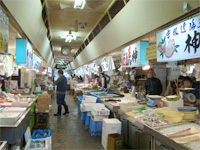 青森へ行く。② ~魚市場で魚まみれ~ _f0232060_11303338.jpg