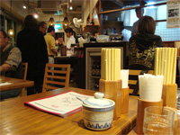 三宿「香港麺 新記」へ行く。 _f0232060_191349100.jpg