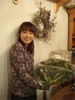 花修行 ~クリスマスのフレッシュリース~ _f0232060_19321059.jpg