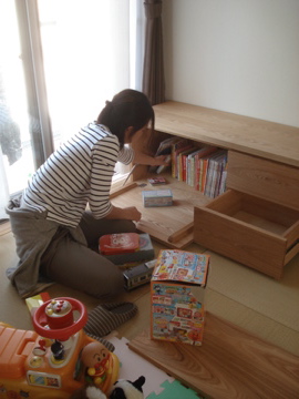 小野原さん家のローボード_d0130209_1216345.jpg
