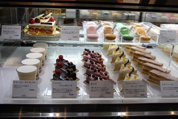 ちょっと驚いたりもしました・・・Patisserie　chihiro　さん_b0153550_22304725.jpg