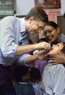 ビル・ゲイツ「ワクチンは人口削減が目的」と語る  F・ウィリアム・イングドール　１_c0139575_0391250.jpg