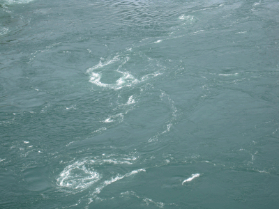 西海橋と渦潮 NO1(写真編) 千寿の楽しい日々_a0137997_1044192.gif