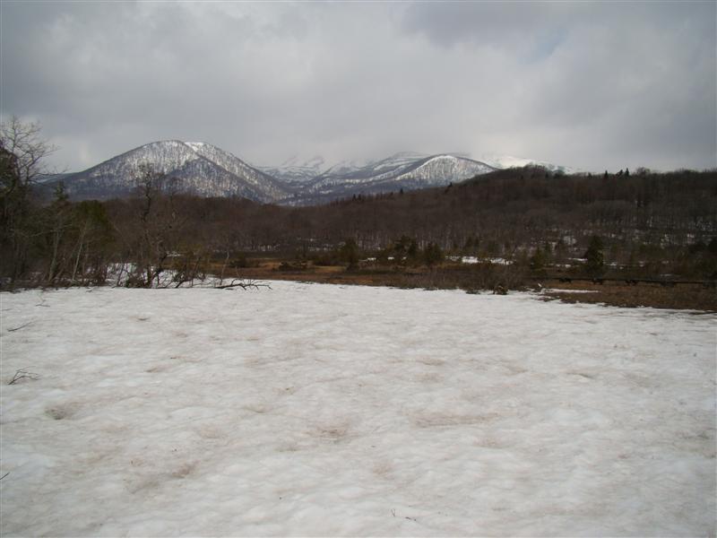 揚石山と櫃地ヶ森・いわかがみ平は雪で通行止めだって_a0127015_20531837.jpg