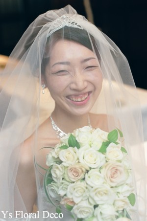 ホテルモントレ銀座のおふたり キャスケードブーケ_b0113510_2058337.jpg
