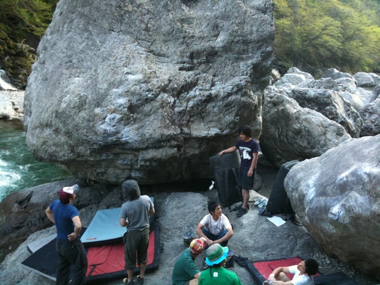 f0234100_2232796.jpg