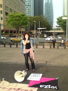 自由と生存のメーデーサウンドデモに参加_e0094315_21192363.jpg