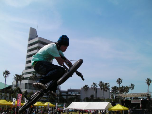 BMX乗りまくってます！！　by白石_f0109929_22575953.jpg