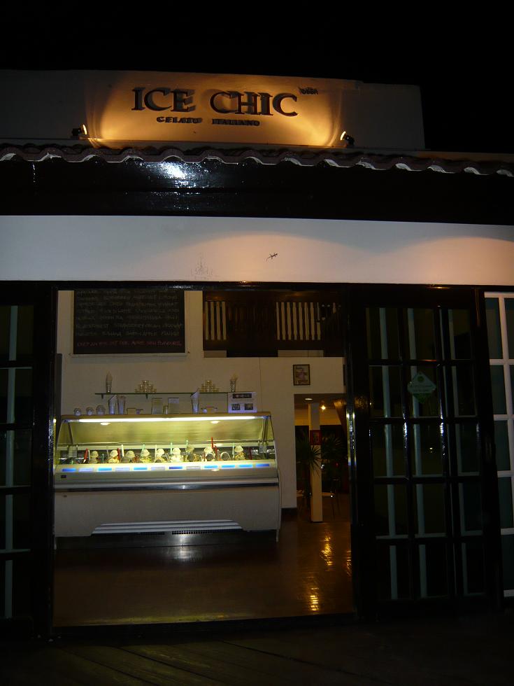 イタリアン・ジェラート＜ＩＣＥ　ＣＨＩＣ＞_f0178278_11123978.jpg