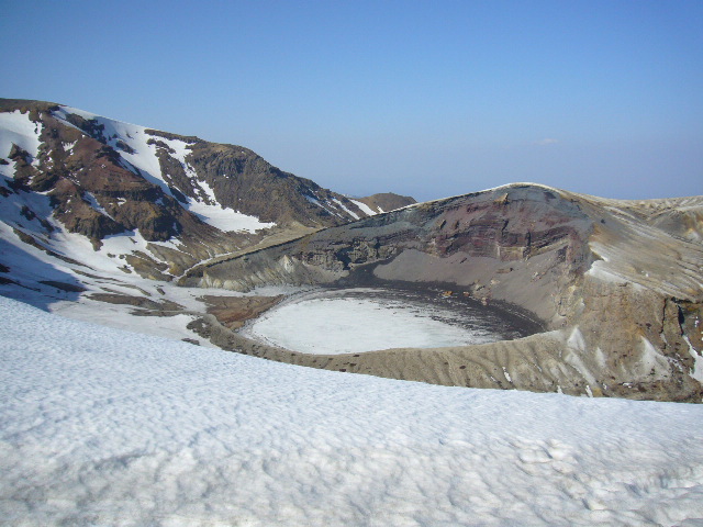 雪の壁を走る_a0116902_10484442.jpg