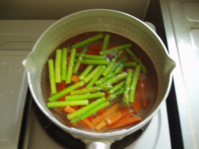 ＜イギリス料理・レシピ＞ 牛肉の野菜巻き【Rolled Beef with Vegetables】_e0038047_19473155.jpg