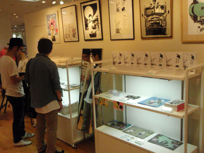 『中村佑介の世界展』_b0102637_3285257.jpg