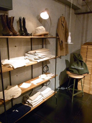 krank + marcello展 in Galerie WA2_b0189667_1158923.jpg