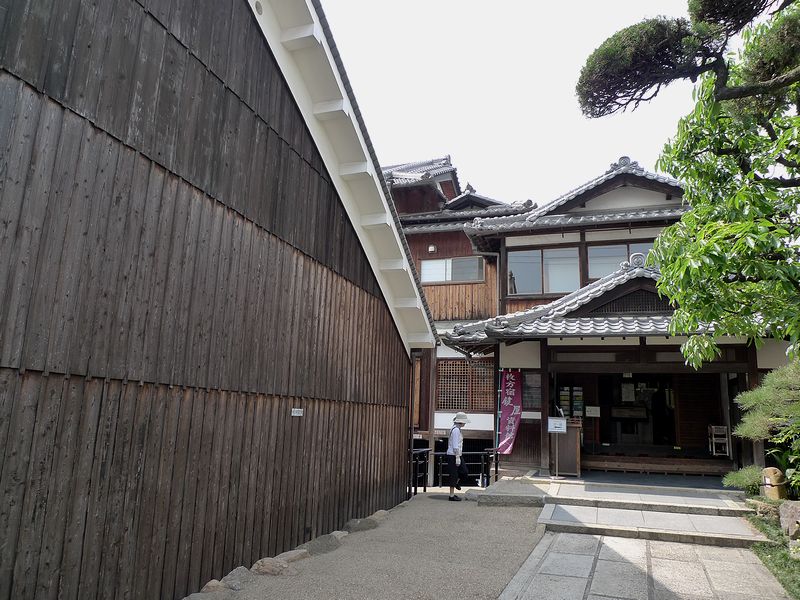 鍵屋(現 市立枚方宿鍵屋資料館)と枚方の街並み(※大阪府枚方市)_f0139570_23535919.jpg