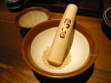新宿高島屋レストラン街の「名代とんかつ かつくら」で京都のとんかつ。_a0029277_282077.jpg