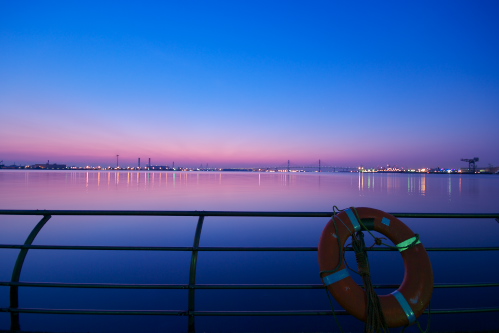 朝焼けの臨港パーク 風景 夜景フォト