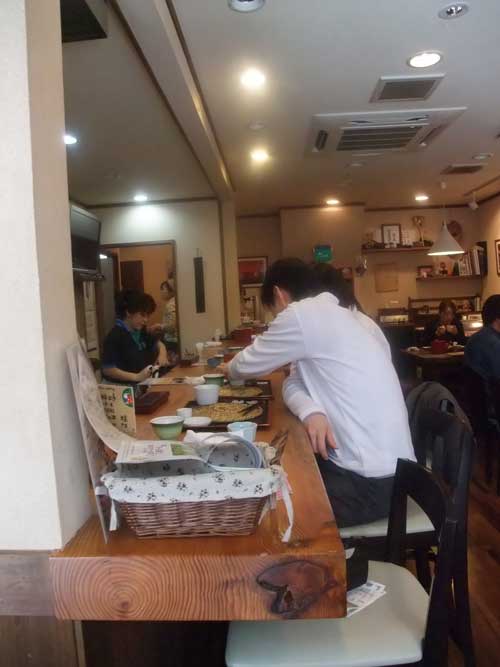 【シックな店内で日本酒と蕎麦を味わう・・・「蕎麦倶楽部 佐々木」(松本市)】_a0005436_19305575.jpg