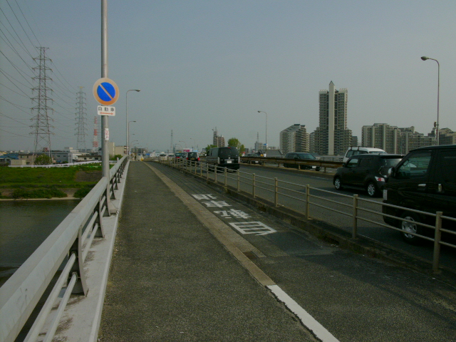 f0209159_1634591.jpg