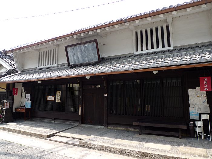 鍵屋(現 市立枚方宿鍵屋資料館)と枚方の街並み(※大阪府枚方市)_f0139570_0505050.jpg