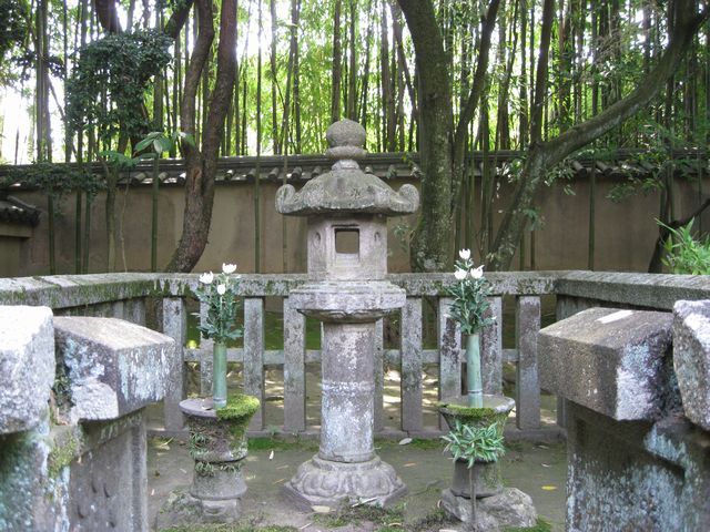 細川ガラシャのお墓参り（大徳寺～高桐院）_d0037669_2036123.jpg