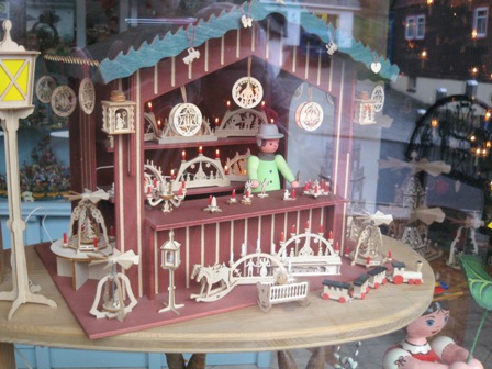 レア一点物】アンティーク ドイツ ザイフェン 木製 工芸 聖歌隊