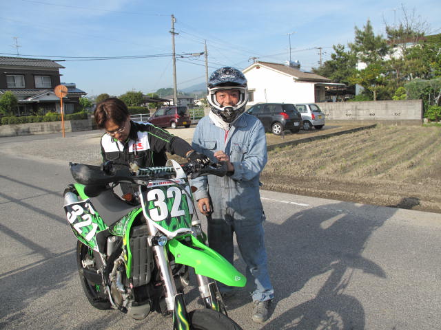b0184703_0103769.jpg
