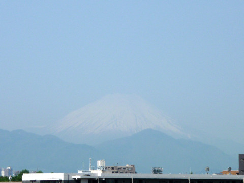 ５月の富士山＠仕事場 _e0138546_85725.jpg