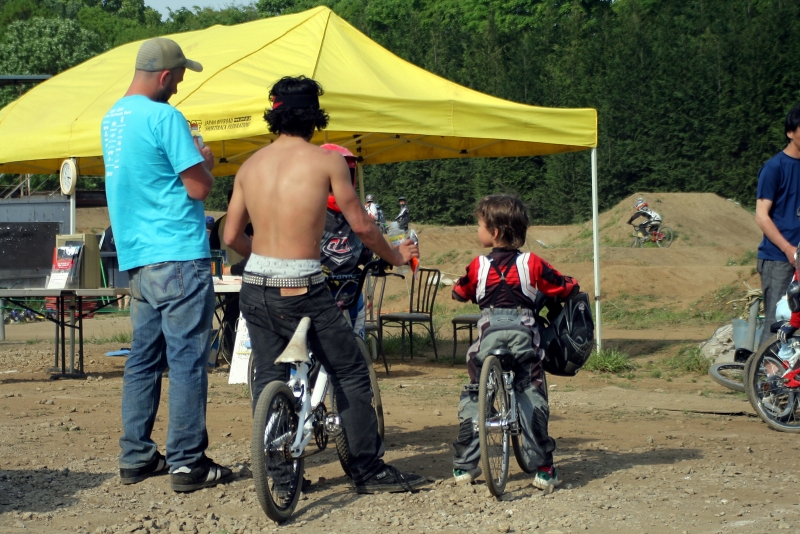 BMX IS FAMILY THING!_b0136231_2392656.jpg