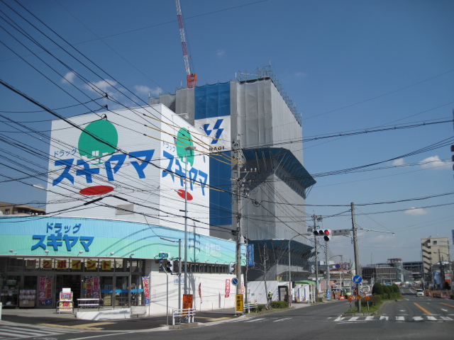 緑区徳重_f0016320_1637720.jpg