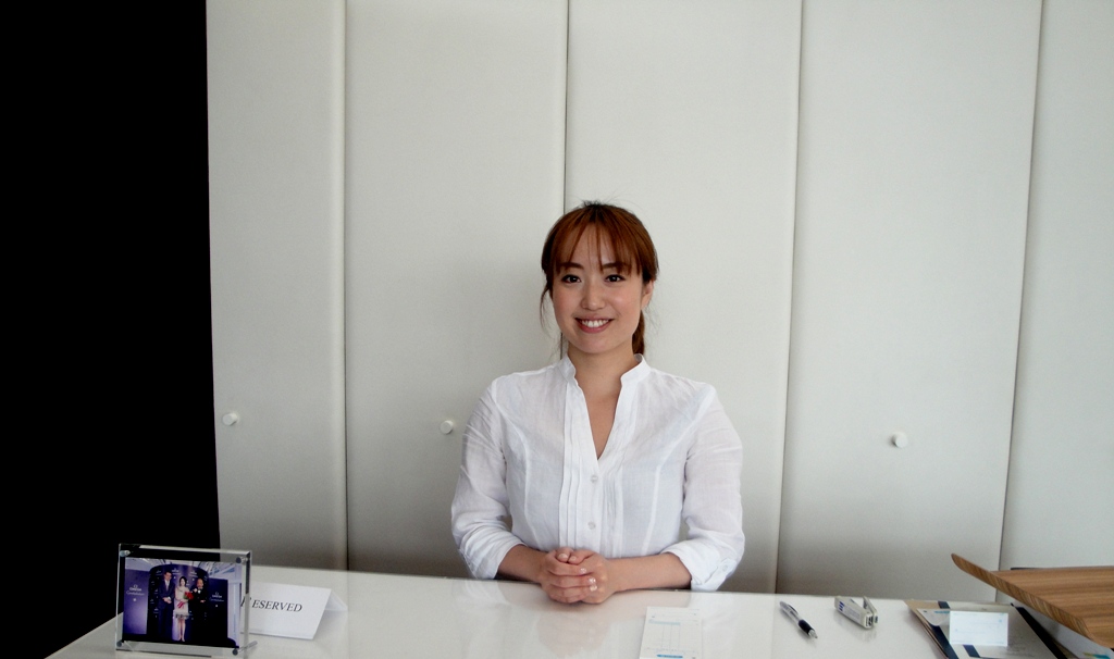 コンステレーションカフェで超キュート、ミニケーキがもらえる?_f0039351_1004143.jpg