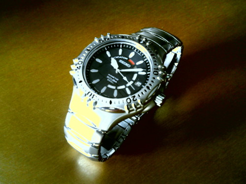 seiko ×　giugiaro design ②_d0159910_16315978.jpg