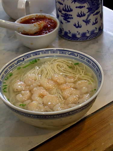 「上海2010　滄浪亭（そうろうてい）の海老蘇州麺」_a0000029_9485528.jpg