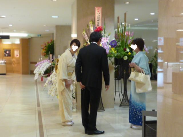 豪華な着物姿に吸い込まれた展覧会。_f0181251_19541935.jpg
