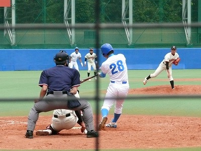 ５月１０日　東都大学野球２部　青学大対日本大_b0166128_86376.jpg