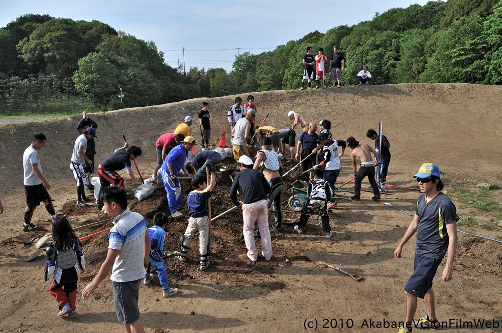 ２０１０年5月９日緑山コース開放日の風景その２_b0065730_1919030.jpg