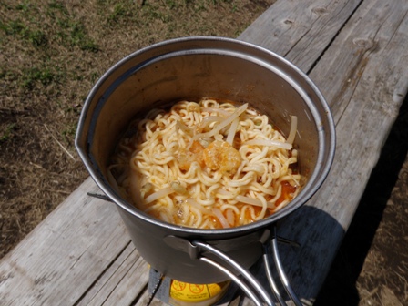 【コッヘルクッキング】トムヤムクンラーメン_d0122797_234217.jpg