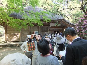 ■室生寺金堂拝観の長蛇の列に2度並ぶ_f0120102_7193744.jpg