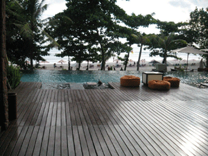 d0038319_14531732.gif