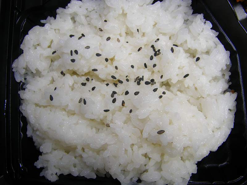 グリルやまおかのお弁当 城東区関目_c0118393_1748367.jpg