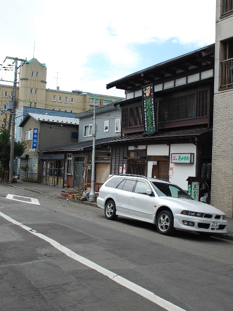 函館豊川町の花かるた(函館の建築紹介)_f0142606_2092986.jpg