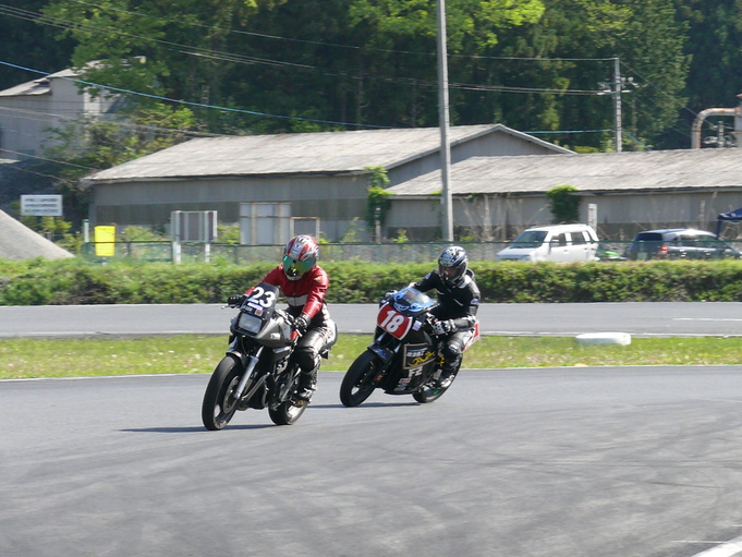 2010 日光チャレンジロード　ＭＩＤ４　２時間耐久レース　第１戦！後編！_f0023916_6381925.jpg