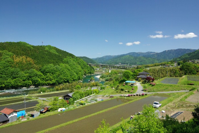 山中の秘湯を目指して 2010.05.06_c0185449_2347104.jpg