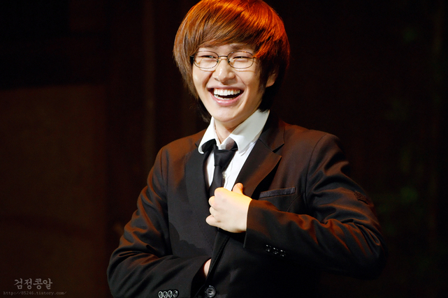 Onew \' Brothers were Brave Drama Musical ⑭ \' // 100514_e0080563_0191016.jpg