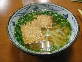 5.16 - 近所のうどん屋で・・・_a0146065_21322187.jpg