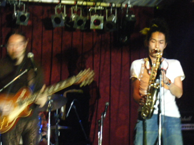 a0050302_219699.jpg